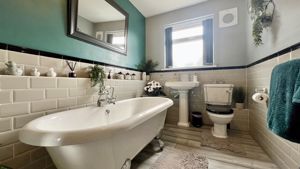 Photo 26- click for photo gallery